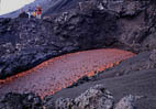 Ingrottamenti e cascate di lava in Valle del Bove: <font color='#A00000'>filmati</font> e <a href='/stromboli/etna/etna04/etna0410photo-it.html'>foto</a>