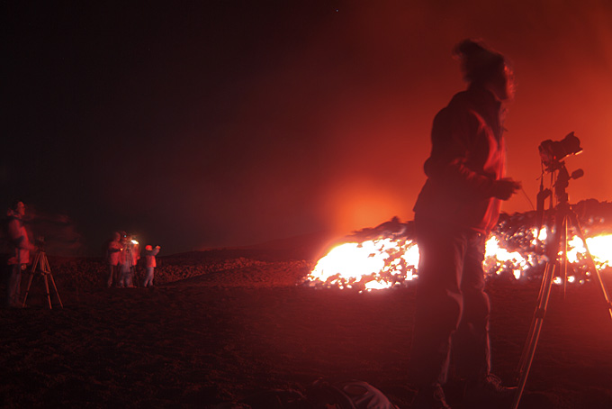 7. und 8. November 2006: Heftige Ausbrche an einer Spalte am Sdostkrater
