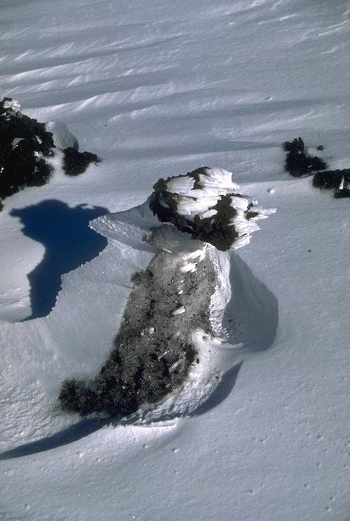 Lavastrme unterhalb des Sdostkraters: 4.-9. April 1999, Fortsetzung