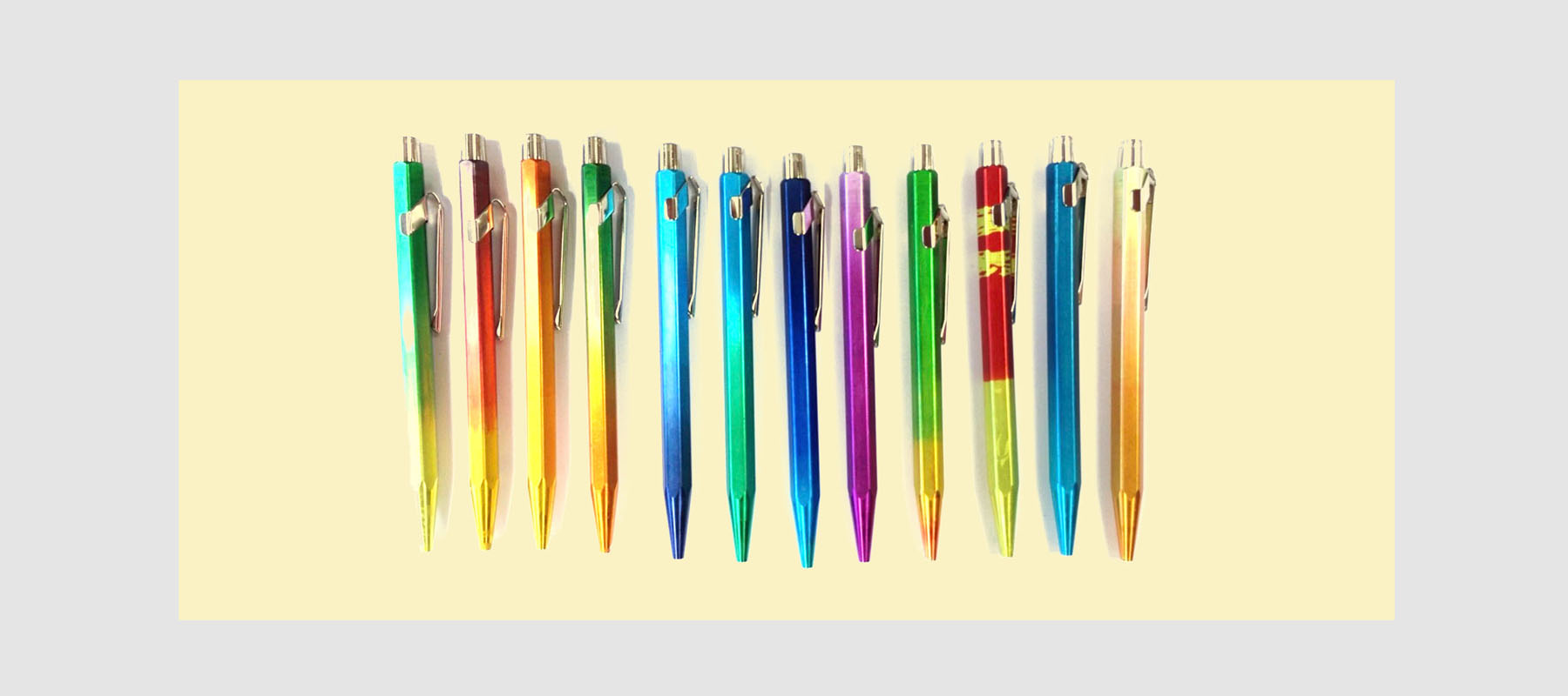 Eloxieren und Färben von Kugelschreiberhülsen